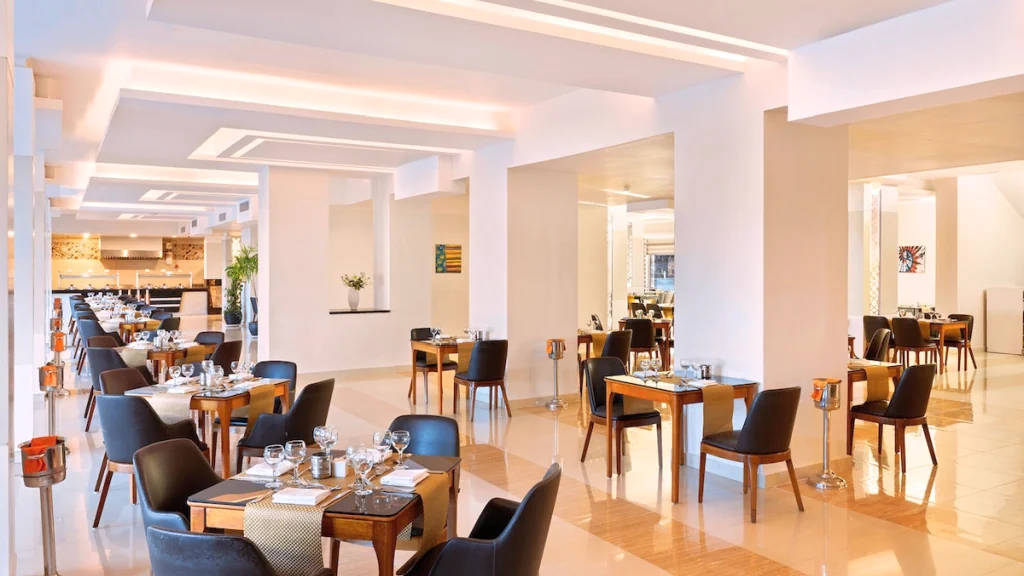 الفندق الباتروس وايت بيتش ريزورت - الغردقة